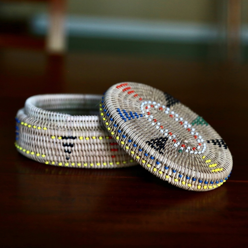 Small hand-woven Indonesian basket/box